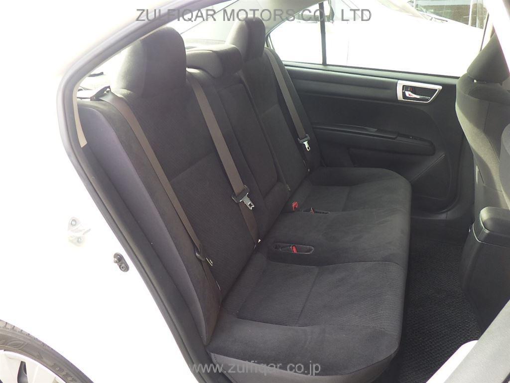 TOYOTA COROLLA AXIO 2018 Image 8