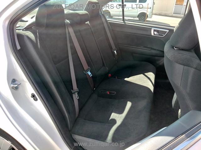 TOYOTA COROLLA AXIO 2018 Image 9