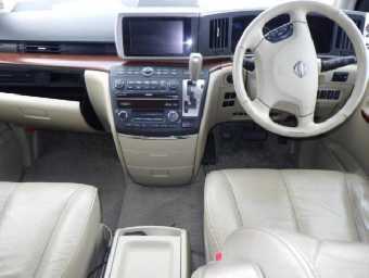 NISSAN ELGRAND 2005 Image 3