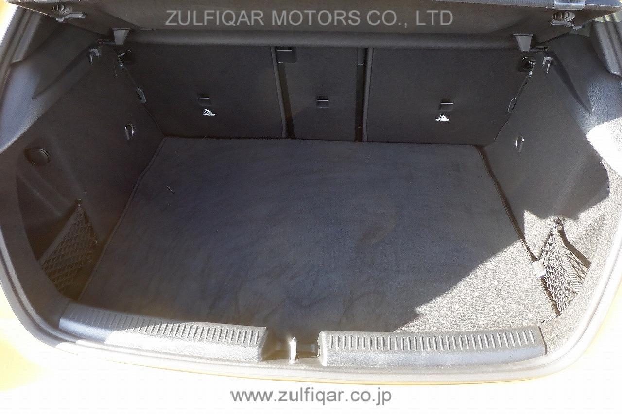 MERCEDES BENZ A CLASS 2020 Image 11