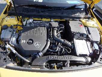 MERCEDES BENZ A CLASS 2020 Image 17