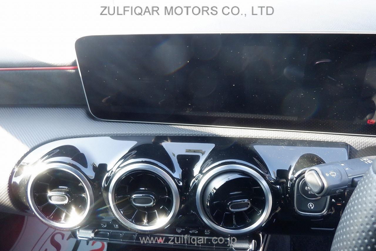 MERCEDES BENZ A CLASS 2020 Image 7