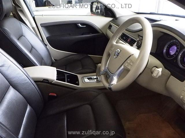 VOLVO XC70 2010 Image 3