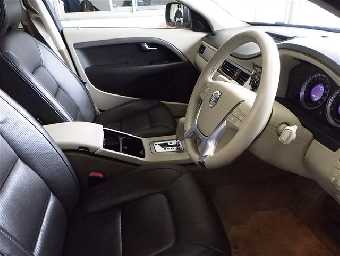 VOLVO XC70 2010 Image 3