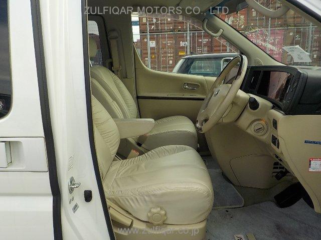 NISSAN ELGRAND 2005 Image 11