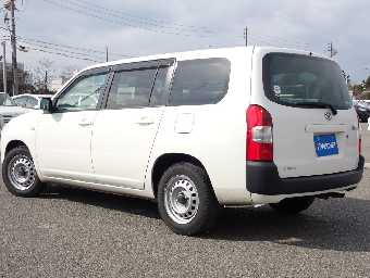 TOYOTA SUCCEED 2018 Image 2