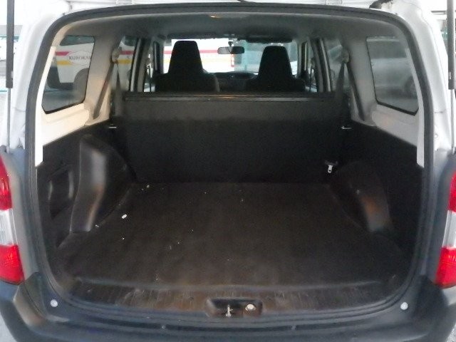 TOYOTA SUCCEED 2018 Image 28