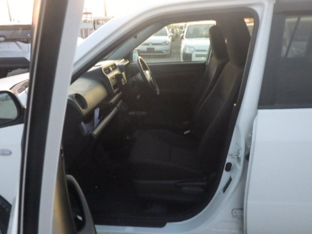 TOYOTA SUCCEED 2018 Image 29