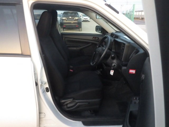 TOYOTA SUCCEED 2018 Image 31