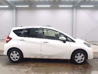 NISSAN NOTE 2019 Image 3