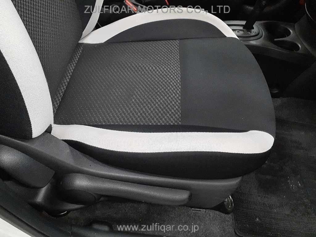 NISSAN NOTE 2019 Image 8