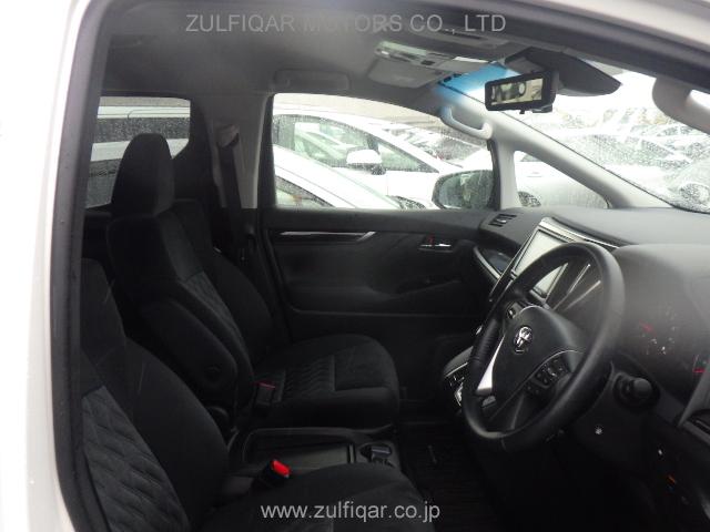 TOYOTA VELLFIRE 2018 Image 11