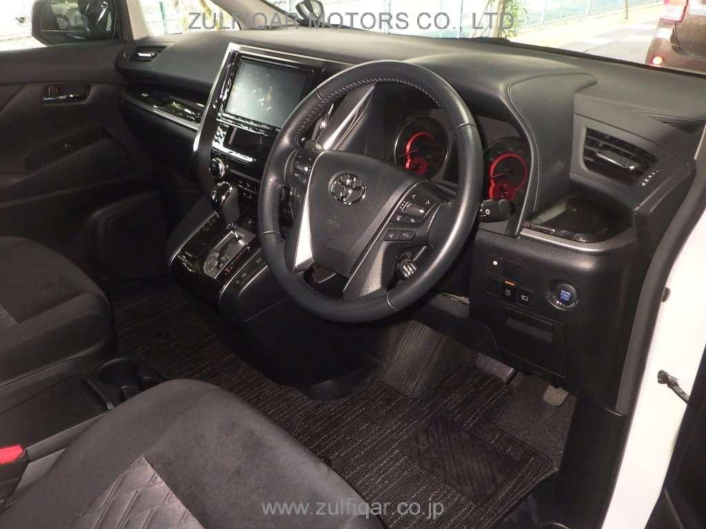 TOYOTA VELLFIRE 2018 Image 5