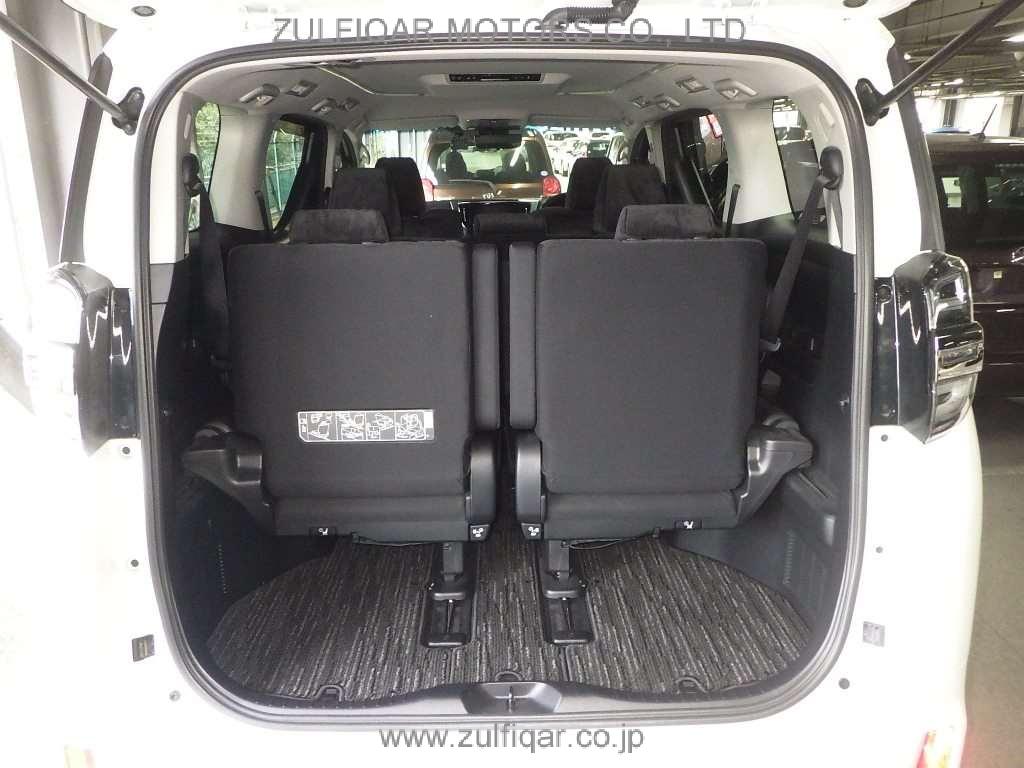 TOYOTA VELLFIRE 2018 Image 8