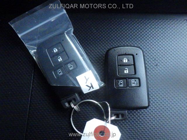 TOYOTA VELLFIRE 2018 Image 10