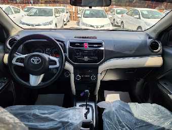 TOYOTA RUSH 2019 Image 9