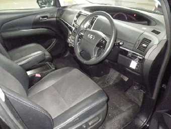 TOYOTA ESTIMA 2013 Image 5