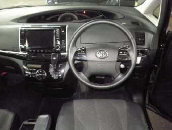 TOYOTA ESTIMA 2013 Image 6