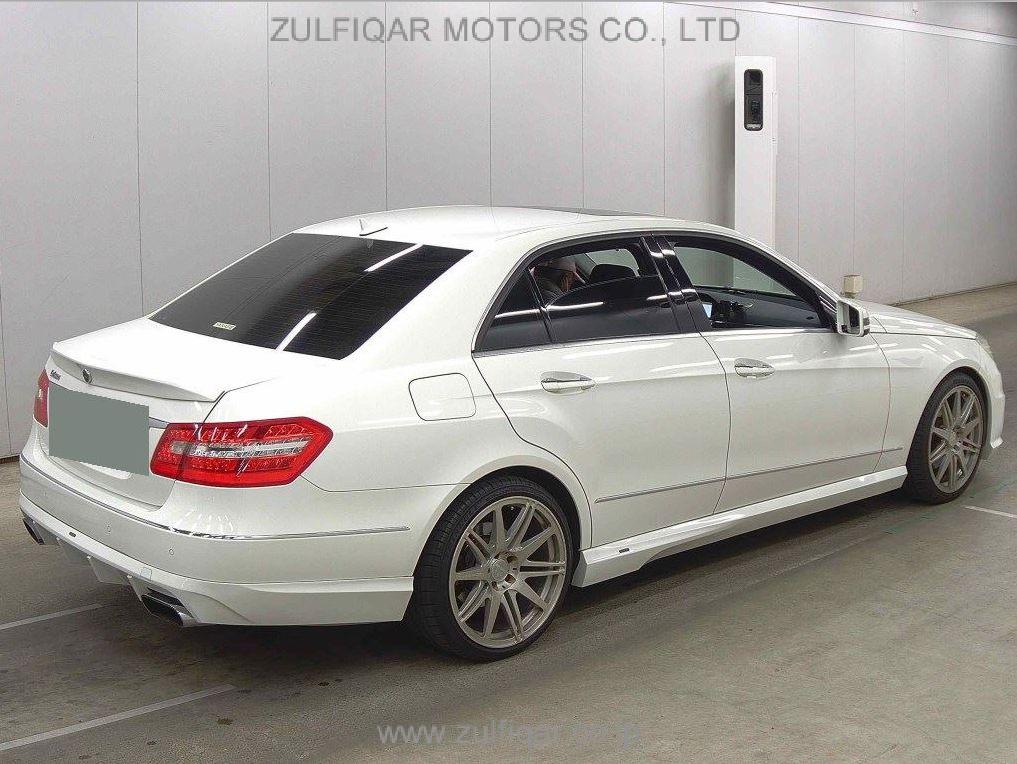 MERCEDES BENZ E CLASS 2009 Image 5