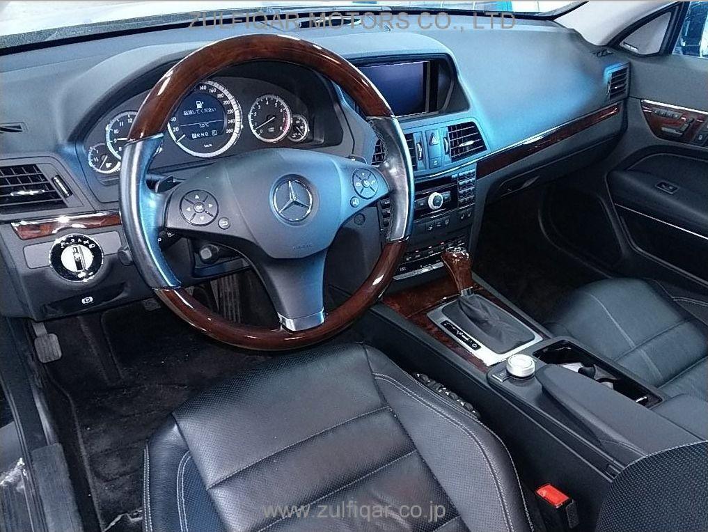 MERCEDES BENZ E CLASS 2010 Image 3