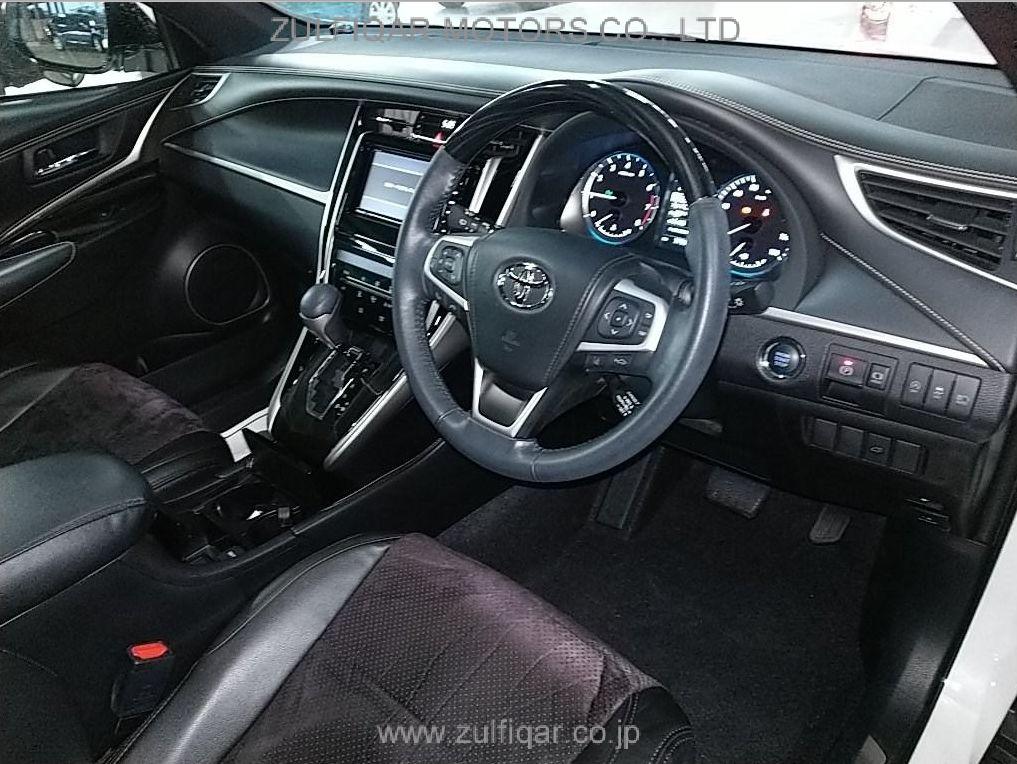 TOYOTA HARRIER 2019 Image 3