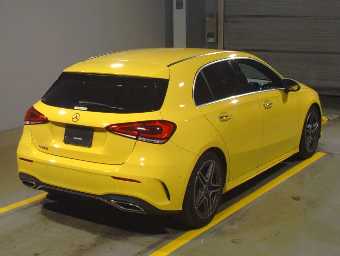 MERCEDES BENZ A CLASS 2020 Image 2