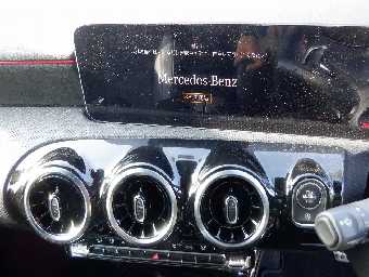 MERCEDES BENZ A CLASS 2020 Image 11