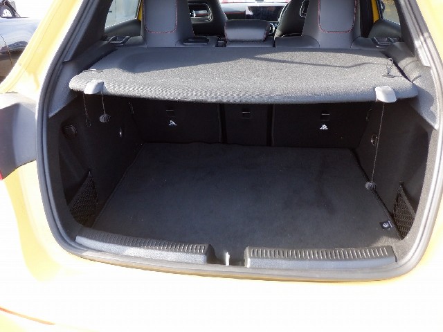 MERCEDES BENZ A CLASS 2020 Image 22