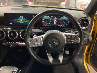 MERCEDES BENZ A CLASS 2020 Image 6