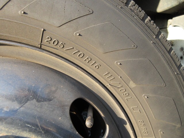 ISUZU ELF DUMP TRUCK 1999 Image 28