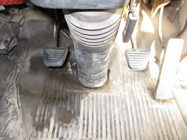 ISUZU ELF DUMP TRUCK 2000 Image 28