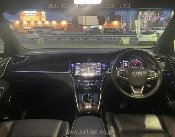 TOYOTA HARRIER 2018 Image 3