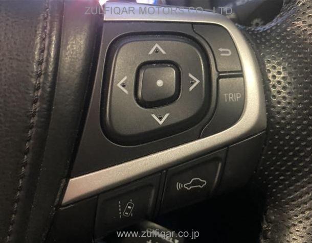 TOYOTA HARRIER 2018 Image 22