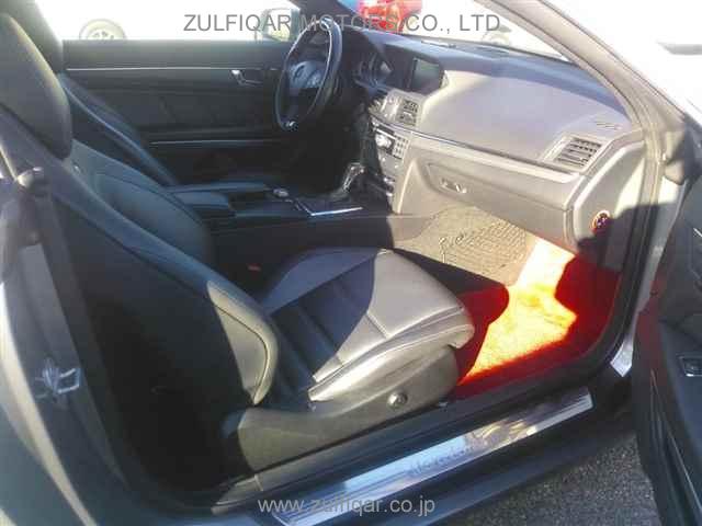 MERCEDES BENZ E CLASS 2009 Image 8