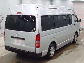TOYOTA HIACE BUS 2013 Image 2