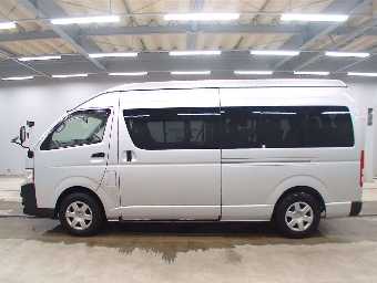 TOYOTA HIACE BUS 2013 Image 4
