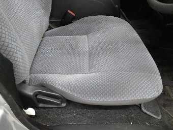 TOYOTA HIACE BUS 2013 Image 8