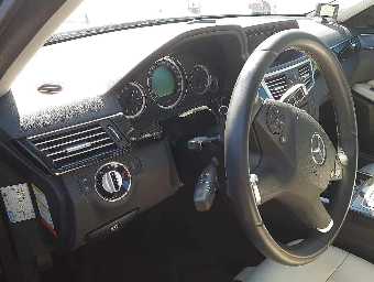 MERCEDES BENZ E CLASS 2010 Image 7