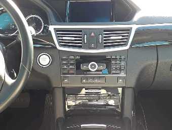 MERCEDES BENZ E CLASS 2010 Image 10