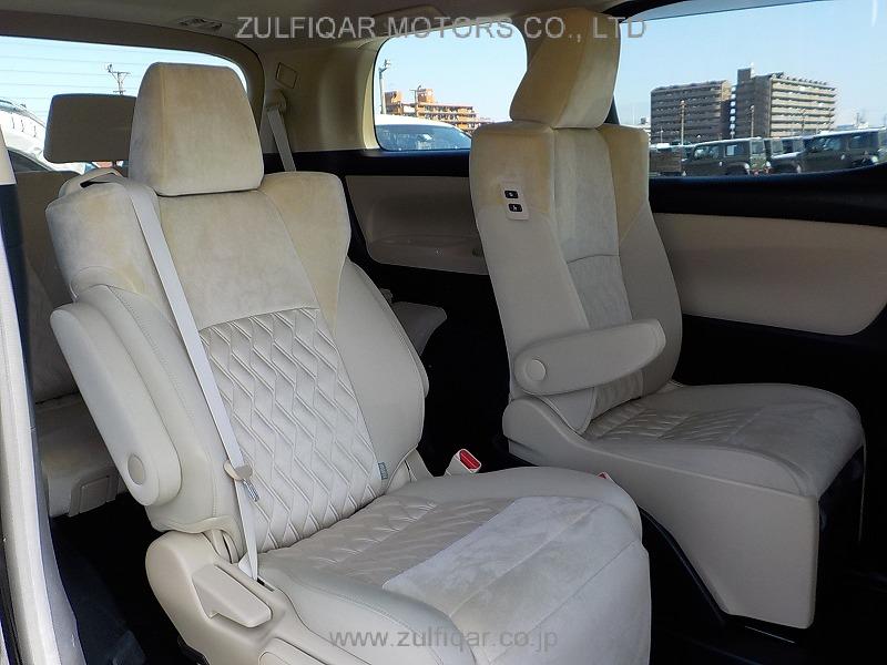 TOYOTA ALPHARD 2018 Image 23