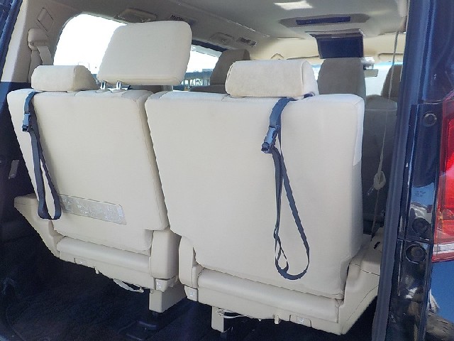 TOYOTA ALPHARD 2018 Image 25