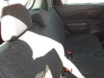 TOYOTA VITZ 2020 Image 9