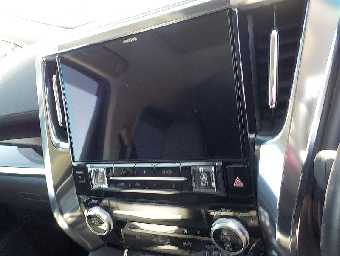 TOYOTA ALPHARD 2018 Image 12