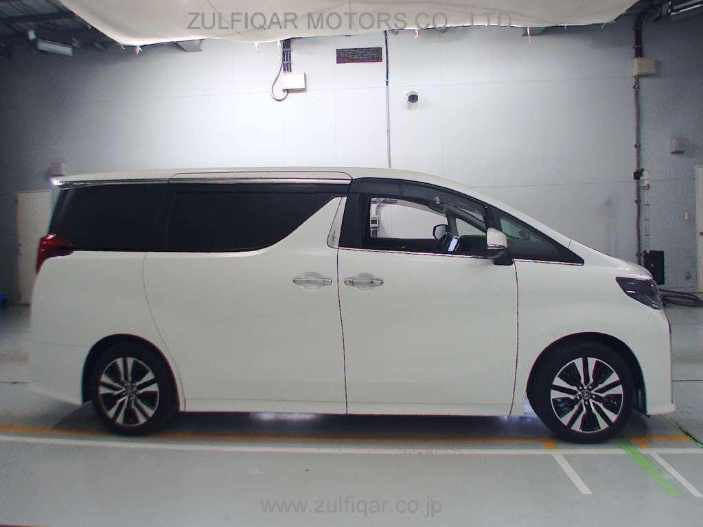 TOYOTA ALPHARD 2018 Image 3