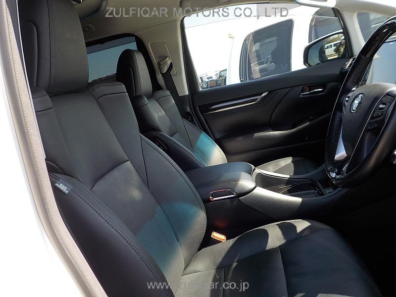 TOYOTA ALPHARD 2018 Image 22