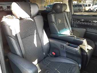 TOYOTA ALPHARD 2018 Image 9