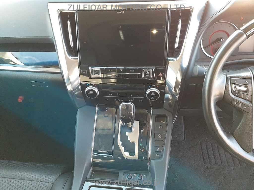 TOYOTA ALPHARD 2018 Image 10