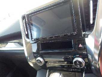 TOYOTA VELLFIRE 2019 Image 10