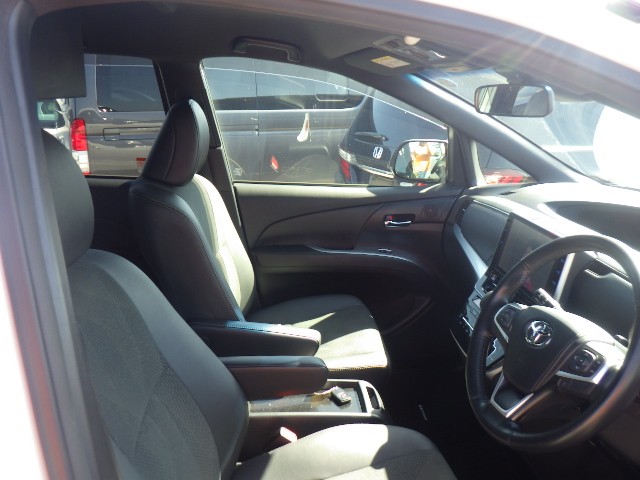 TOYOTA ESTIMA 2018 Image 19