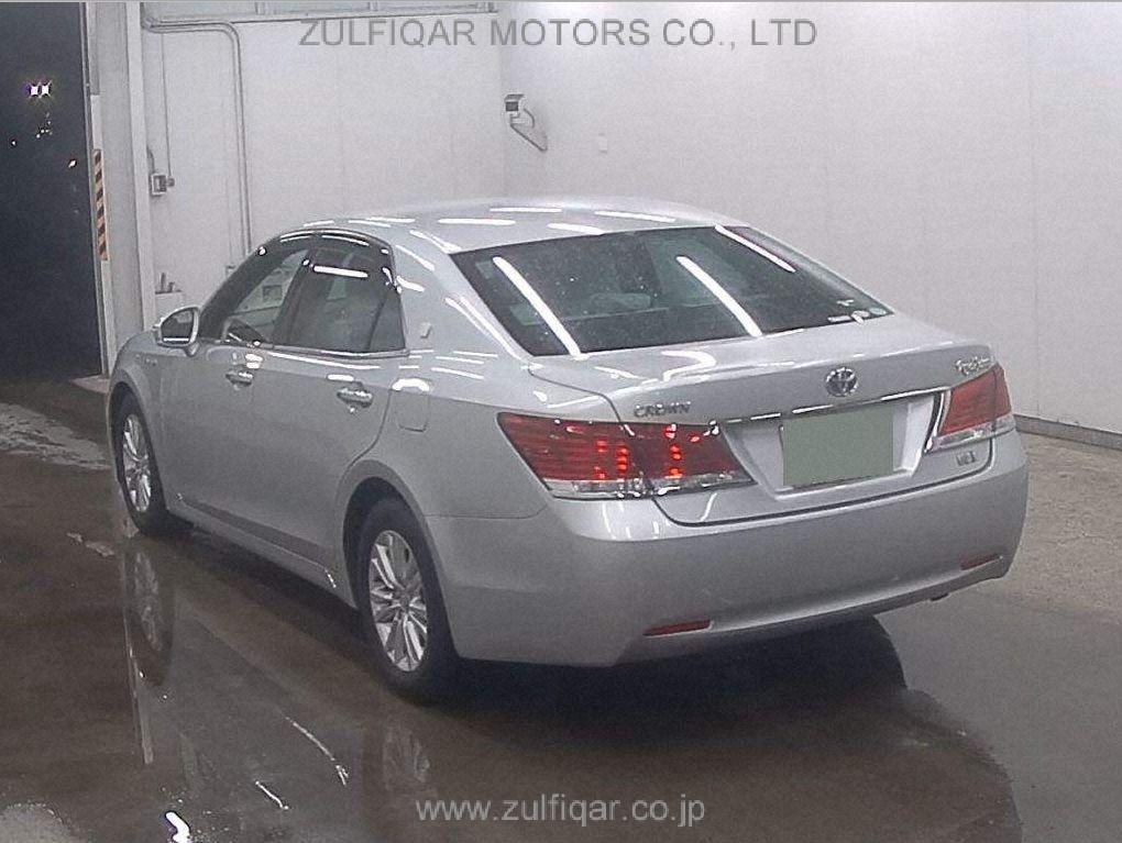 TOYOTA CROWN HYBRID 2013 Image 2